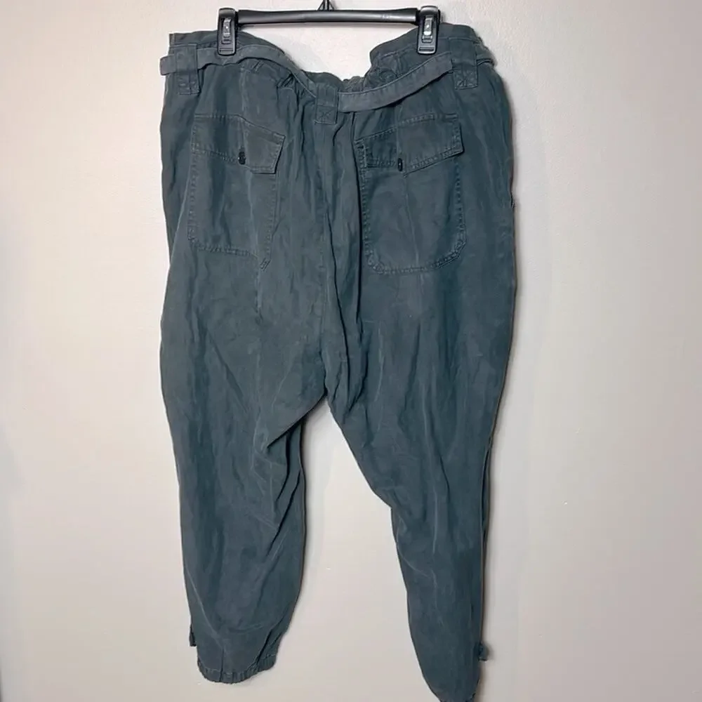 NWT Banana Republic Tencel linen tie front pants in Flight Jacket army green